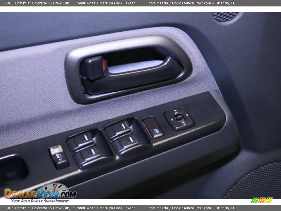 2005 Chevrolet Colorado LS Crew Cab Summit White / Medium Dark Pewter Photo #28