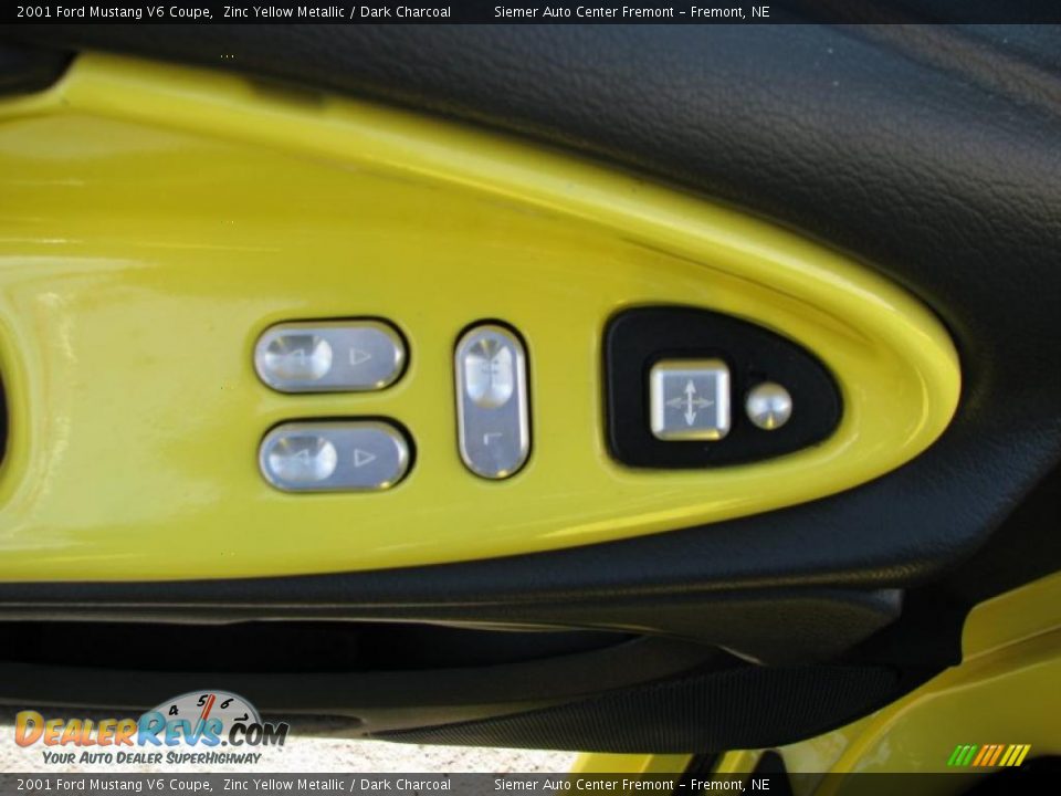 2001 Ford Mustang V6 Coupe Zinc Yellow Metallic / Dark Charcoal Photo #14