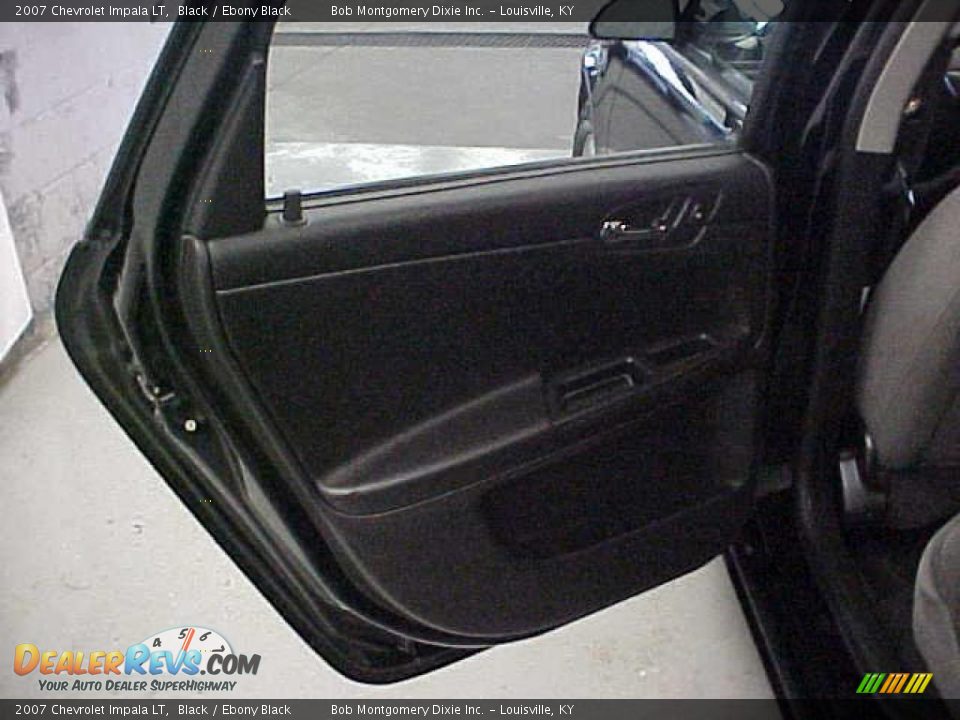 2007 Chevrolet Impala LT Black / Ebony Black Photo #16