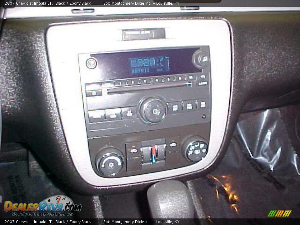 2007 Chevrolet Impala LT Black / Ebony Black Photo #24