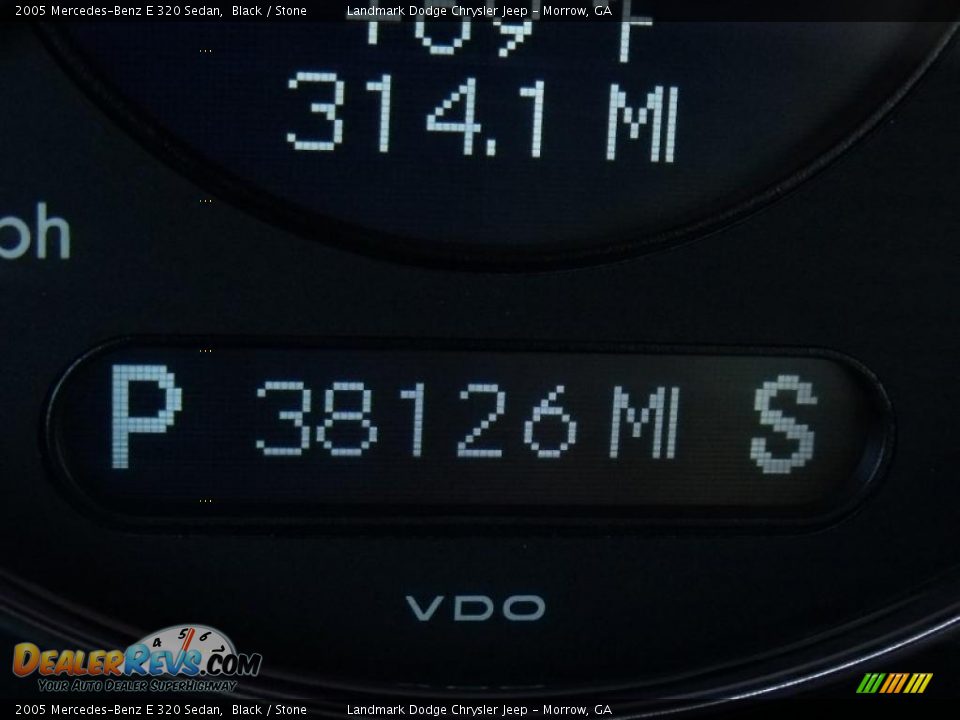 2005 Mercedes-Benz E 320 Sedan Black / Stone Photo #28