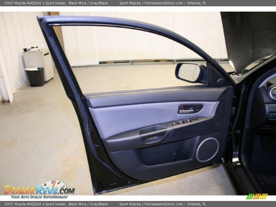 2007 Mazda MAZDA3 s Sport Sedan Black Mica / Gray/Black Photo #26