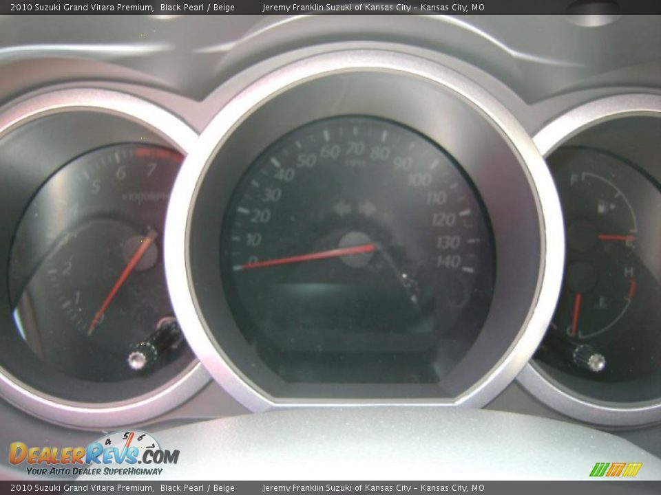 2010 Suzuki Grand Vitara Premium Black Pearl / Beige Photo #15