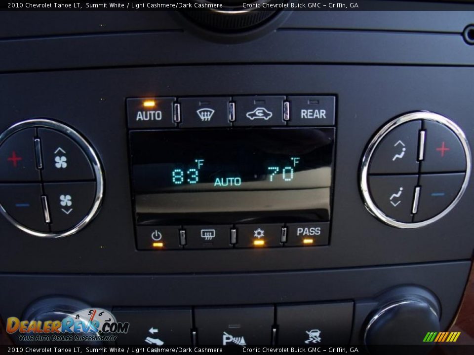 2010 Chevrolet Tahoe LT Summit White / Light Cashmere/Dark Cashmere Photo #22
