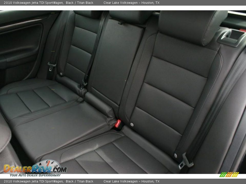2010 Volkswagen Jetta TDI SportWagen Black / Titan Black Photo #19