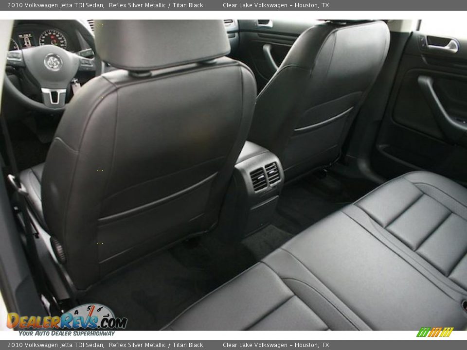 2010 Volkswagen Jetta TDI Sedan Reflex Silver Metallic / Titan Black Photo #16