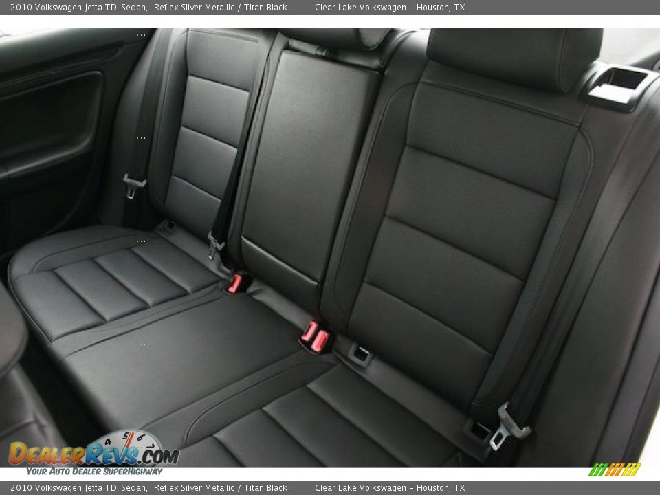 2010 Volkswagen Jetta TDI Sedan Reflex Silver Metallic / Titan Black Photo #18