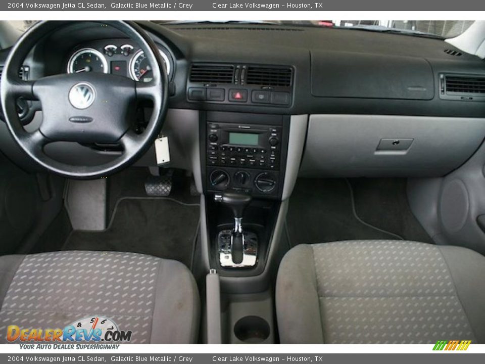 2004 Volkswagen Jetta GL Sedan Galactic Blue Metallic / Grey Photo #6
