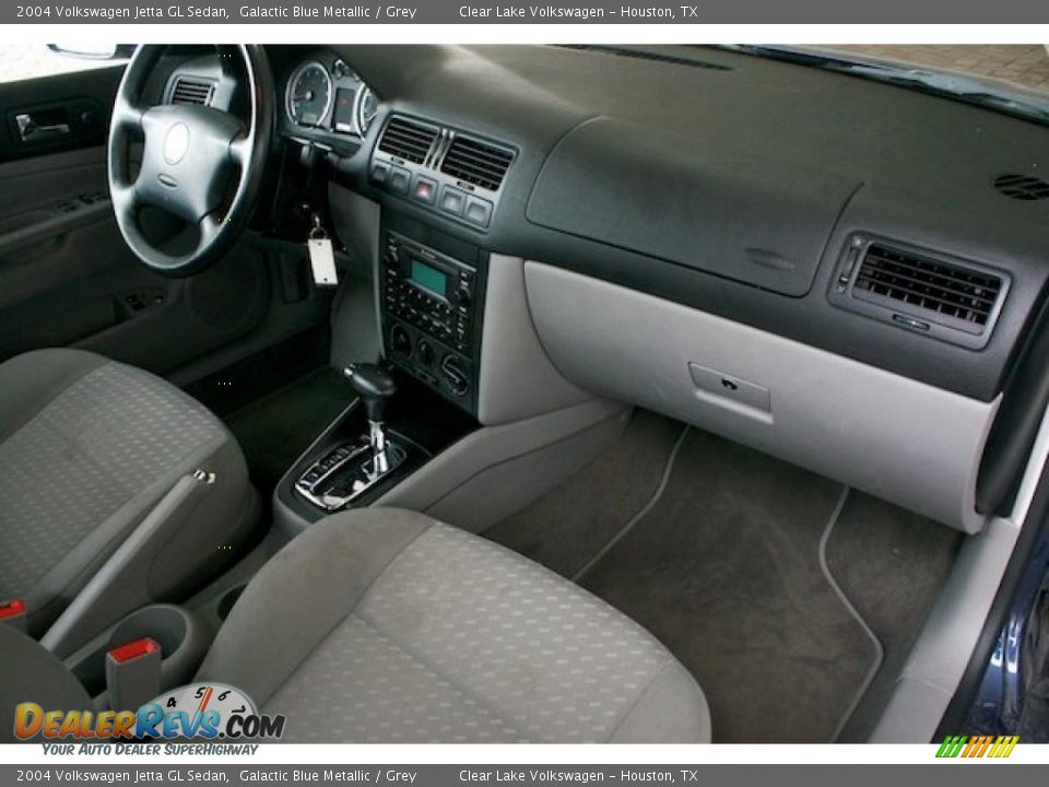 2004 Volkswagen Jetta GL Sedan Galactic Blue Metallic / Grey Photo #31