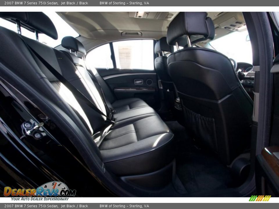 2007 BMW 7 Series 750i Sedan Jet Black / Black Photo #11