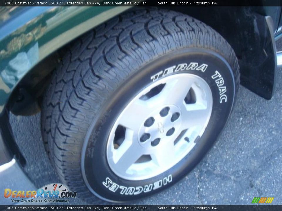 2005 Chevrolet Silverado 1500 Z71 Extended Cab 4x4 Dark Green Metallic / Tan Photo #7