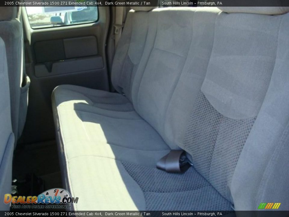 2005 Chevrolet Silverado 1500 Z71 Extended Cab 4x4 Dark Green Metallic / Tan Photo #9