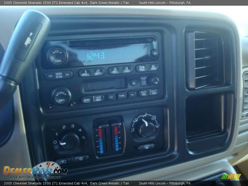 2005 Chevrolet Silverado 1500 Z71 Extended Cab 4x4 Dark Green Metallic / Tan Photo #13