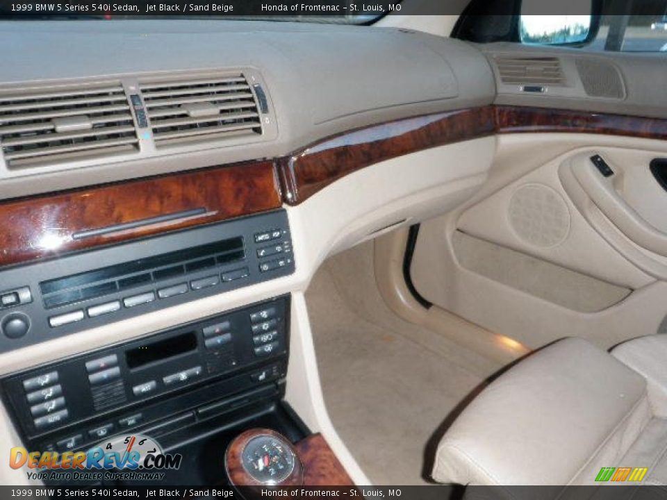 1999 BMW 5 Series 540i Sedan Jet Black / Sand Beige Photo #13