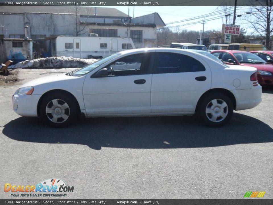 2004 Dodge Stratus SE Sedan Stone White / Dark Slate Gray Photo #8