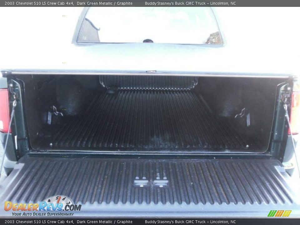 2003 Chevrolet S10 LS Crew Cab 4x4 Dark Green Metallic / Graphite Photo #18