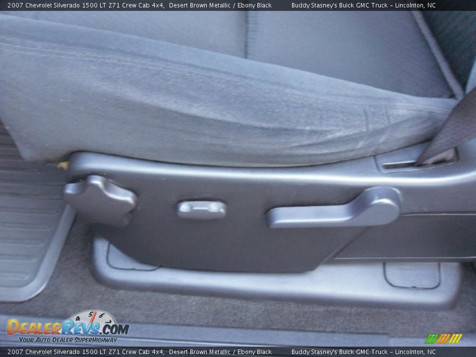 2007 Chevrolet Silverado 1500 LT Z71 Crew Cab 4x4 Desert Brown Metallic / Ebony Black Photo #10