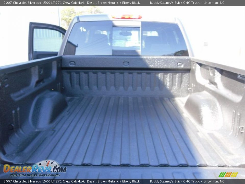 2007 Chevrolet Silverado 1500 LT Z71 Crew Cab 4x4 Desert Brown Metallic / Ebony Black Photo #18
