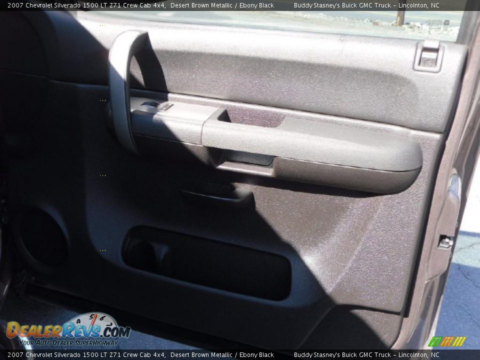 2007 Chevrolet Silverado 1500 LT Z71 Crew Cab 4x4 Desert Brown Metallic / Ebony Black Photo #22