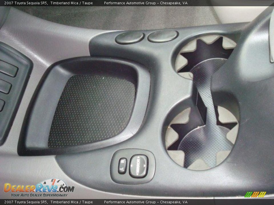 2007 Toyota Sequoia SR5 Timberland Mica / Taupe Photo #23