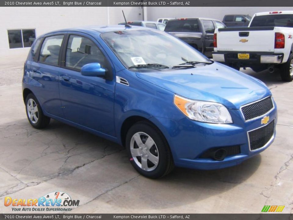 2010 Chevrolet Aveo Aveo5 LT Bright Blue / Charcoal Photo #3