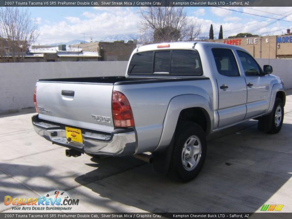 2007 Toyota Tacoma V6 SR5 PreRunner Double Cab Silver Streak Mica / Graphite Gray Photo #4