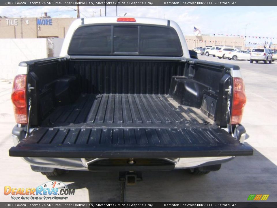 2007 Toyota Tacoma V6 SR5 PreRunner Double Cab Silver Streak Mica / Graphite Gray Photo #7