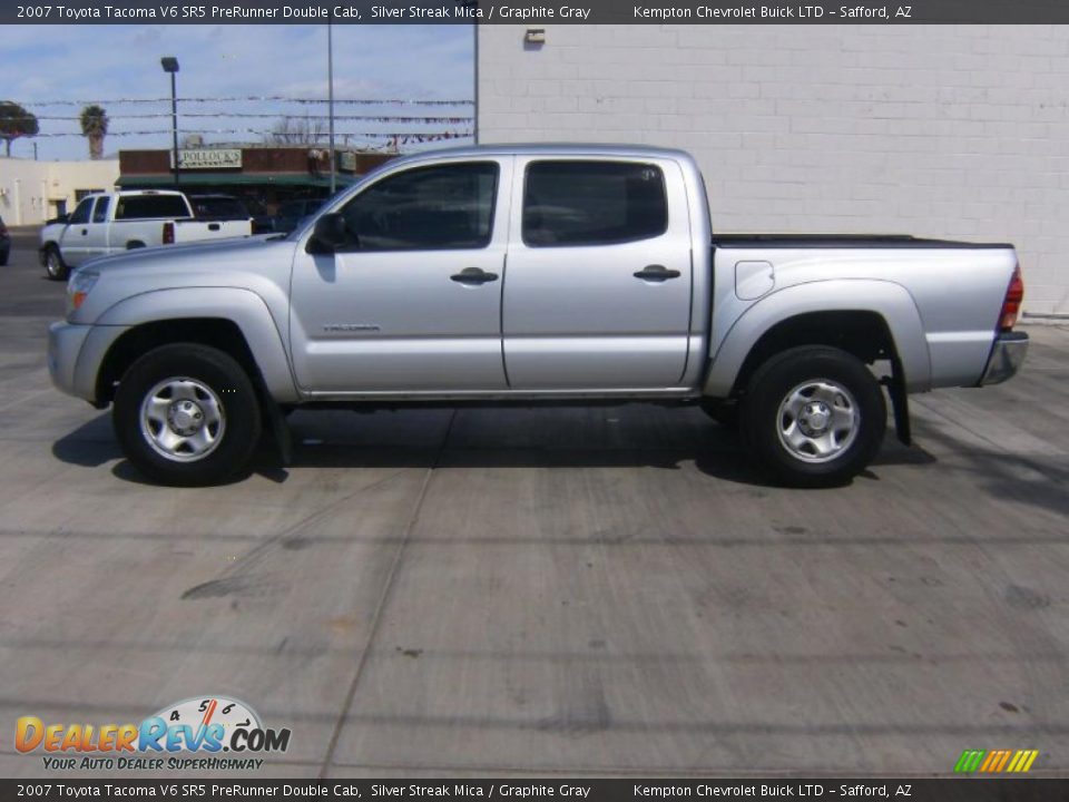 2007 Toyota Tacoma V6 SR5 PreRunner Double Cab Silver Streak Mica / Graphite Gray Photo #9