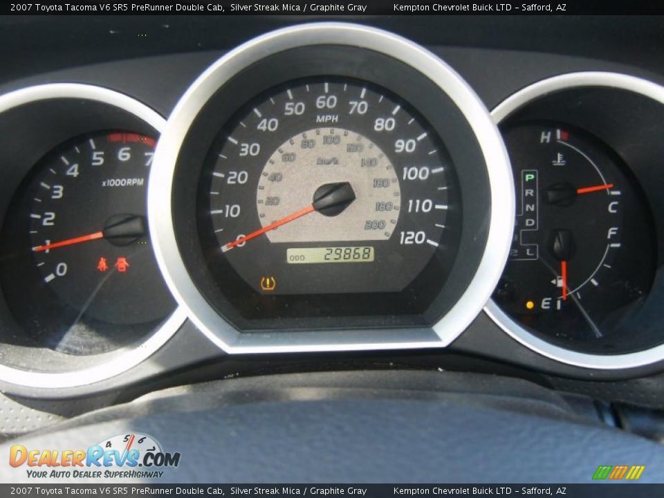 2007 Toyota Tacoma V6 SR5 PreRunner Double Cab Silver Streak Mica / Graphite Gray Photo #16