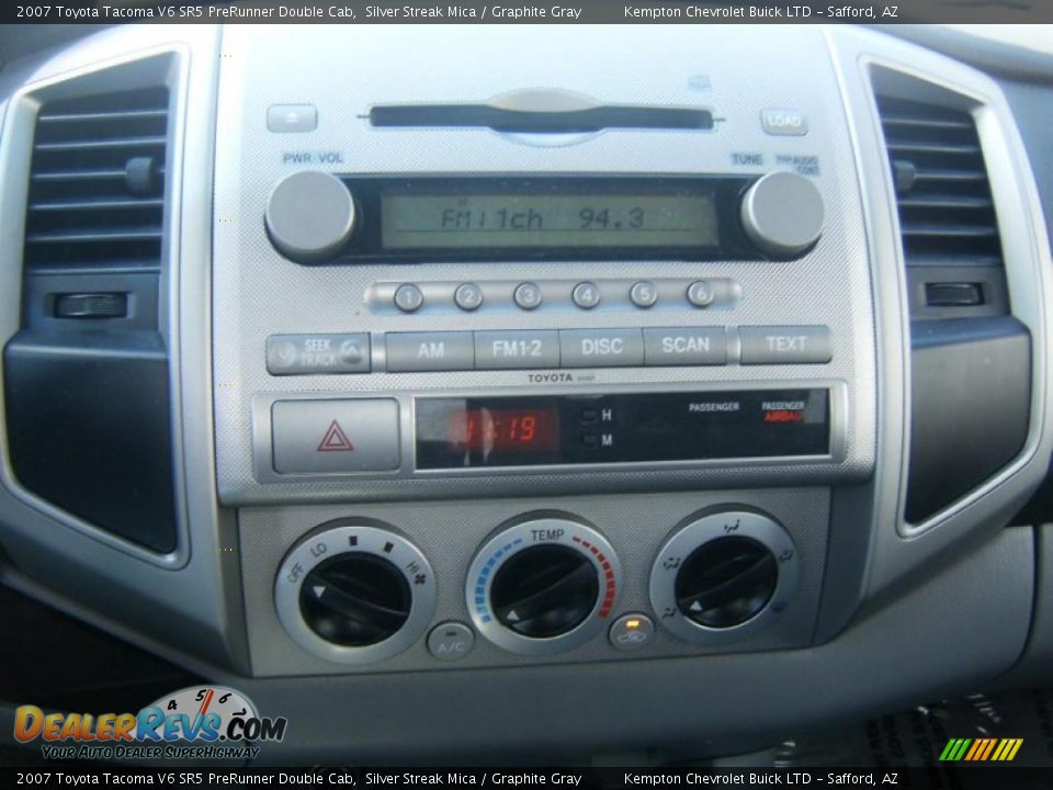 2007 Toyota Tacoma V6 SR5 PreRunner Double Cab Silver Streak Mica / Graphite Gray Photo #17