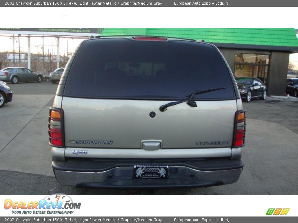 2002 Chevrolet Suburban 1500 LT 4x4 Light Pewter Metallic / Graphite/Medium Gray Photo #20