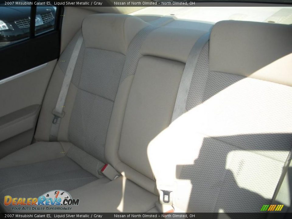 2007 Mitsubishi Galant ES Liquid Silver Metallic / Gray Photo #17