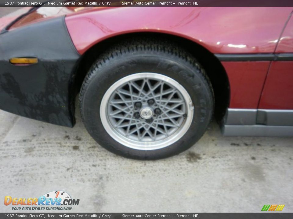 1987 Pontiac Fiero GT Medium Garnet Red Metallic / Gray Photo #2