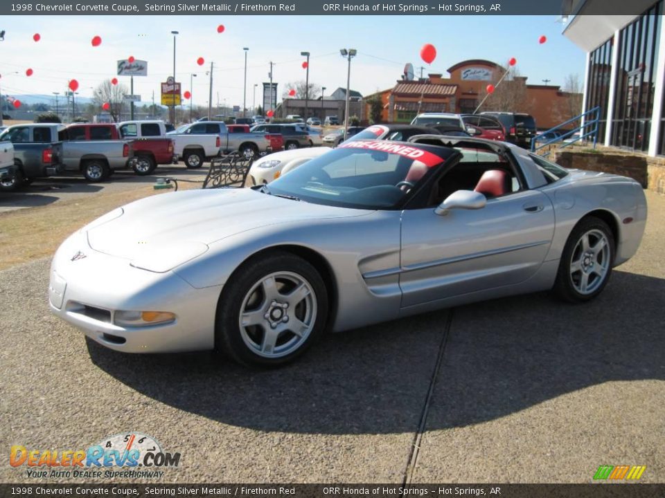 1998 Chevrolet Corvette Coupe Sebring Silver Metallic / Firethorn Red Photo #1