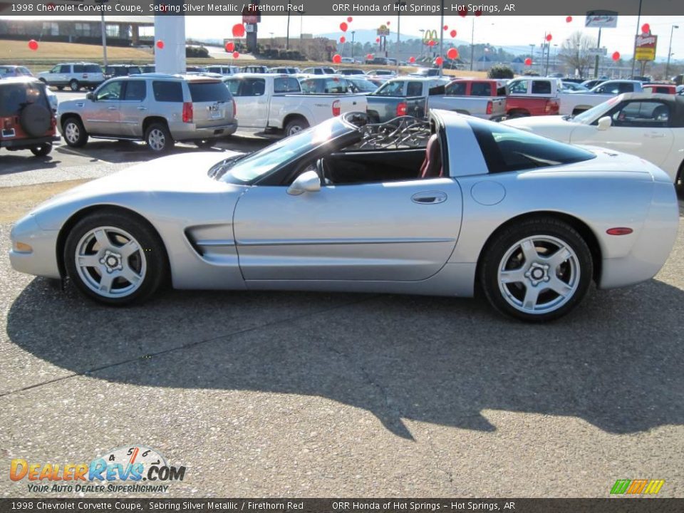 1998 Chevrolet Corvette Coupe Sebring Silver Metallic / Firethorn Red Photo #2