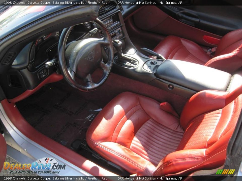 1998 Chevrolet Corvette Coupe Sebring Silver Metallic / Firethorn Red Photo #13