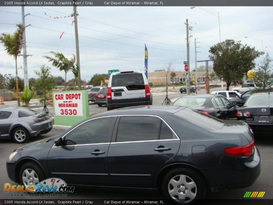 2005 Honda Accord LX Sedan Graphite Pearl / Gray Photo #6