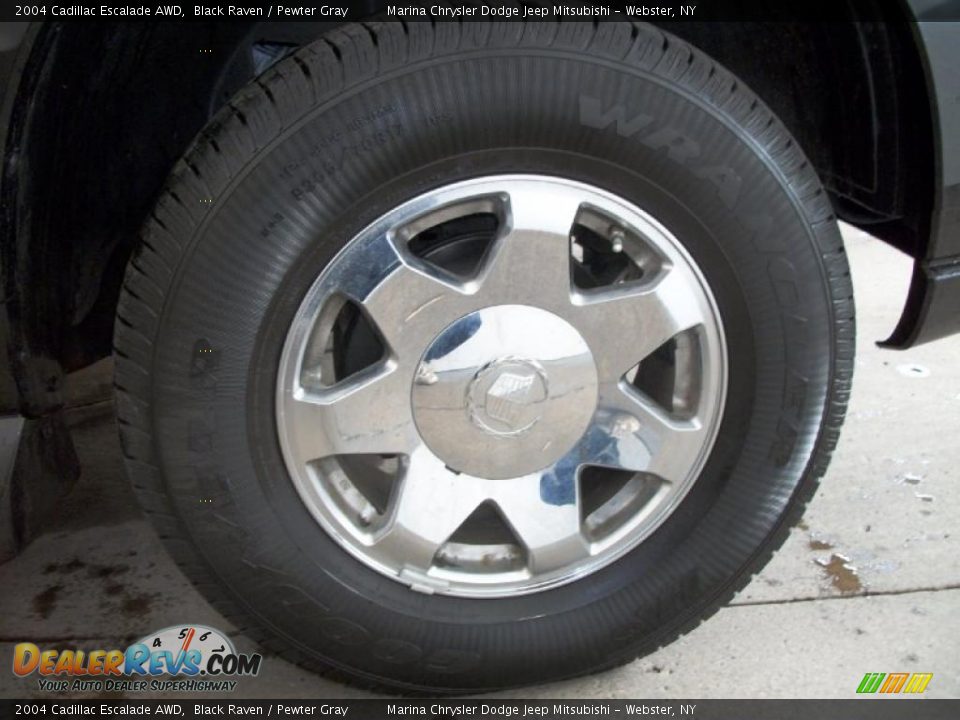 2004 Cadillac Escalade AWD Black Raven / Pewter Gray Photo #17