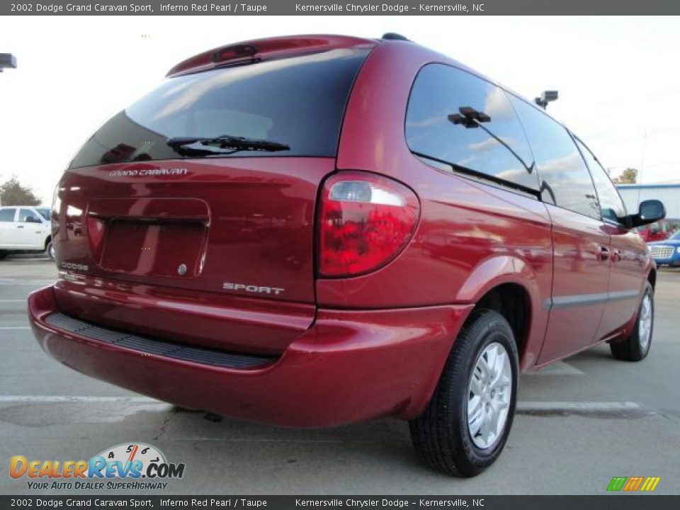 2002 Dodge Grand Caravan Sport Inferno Red Pearl / Taupe Photo #3