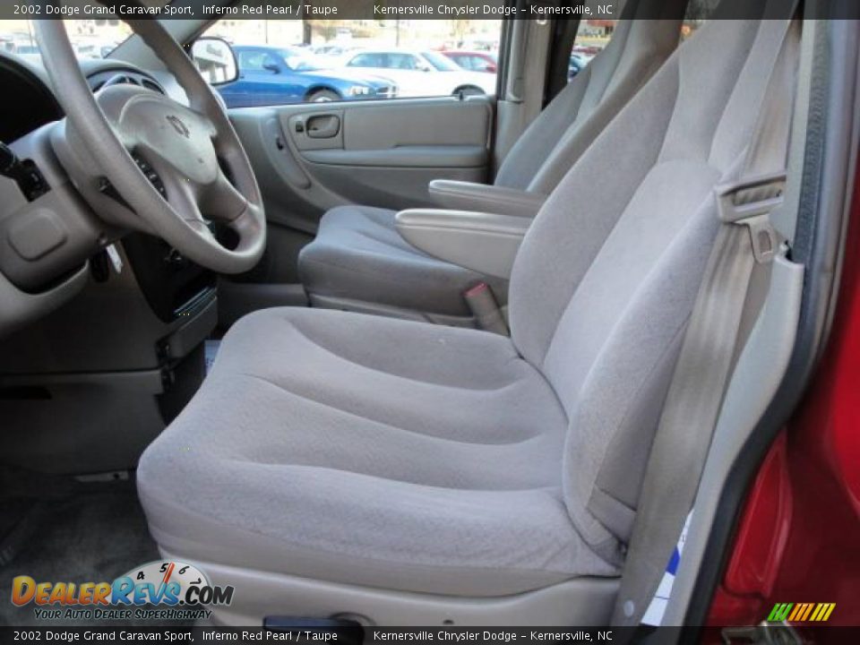 2002 Dodge Grand Caravan Sport Inferno Red Pearl / Taupe Photo #10