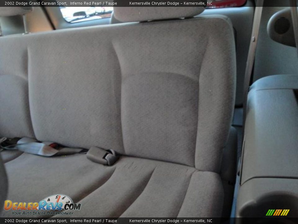 2002 Dodge Grand Caravan Sport Inferno Red Pearl / Taupe Photo #14
