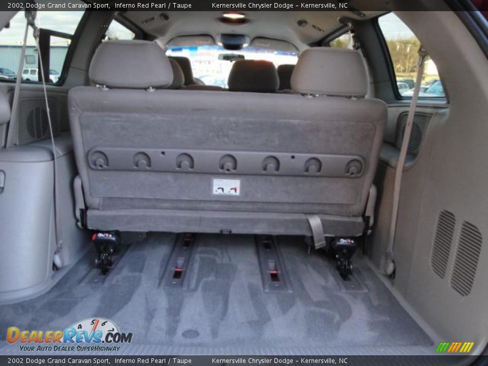 2002 Dodge Grand Caravan Sport Inferno Red Pearl / Taupe Photo #15
