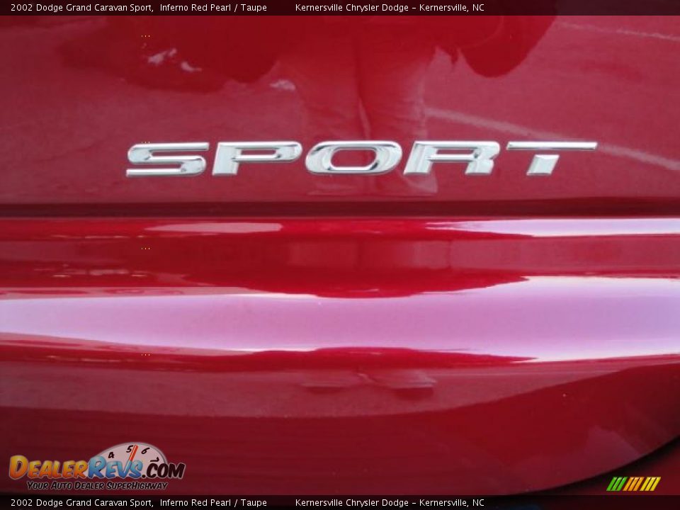 2002 Dodge Grand Caravan Sport Inferno Red Pearl / Taupe Photo #33