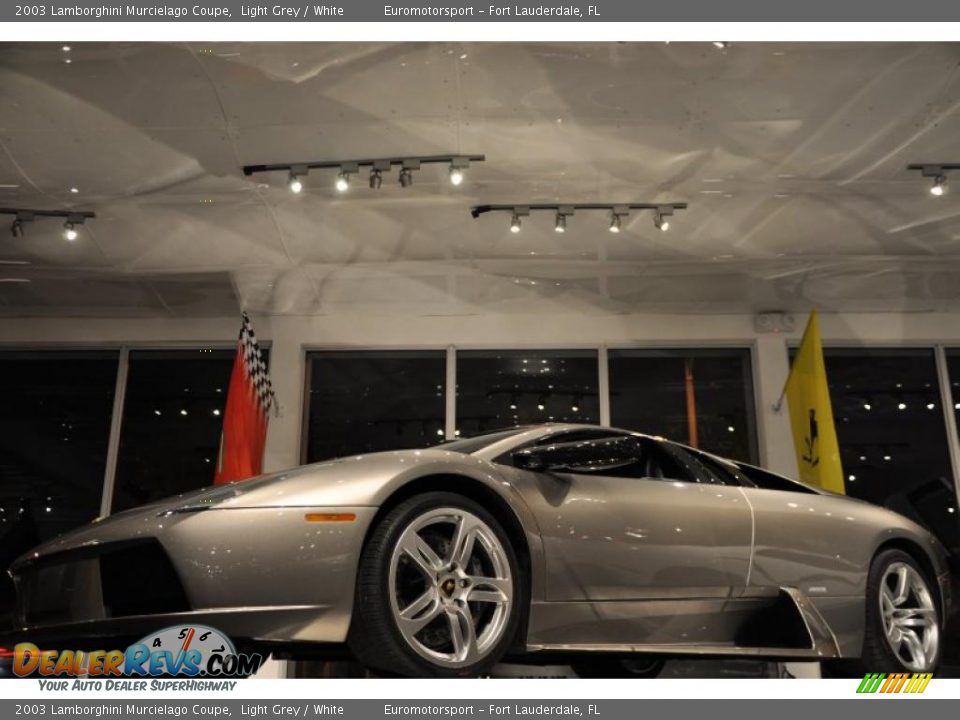 2003 Lamborghini Murcielago Coupe Light Grey / White Photo #26