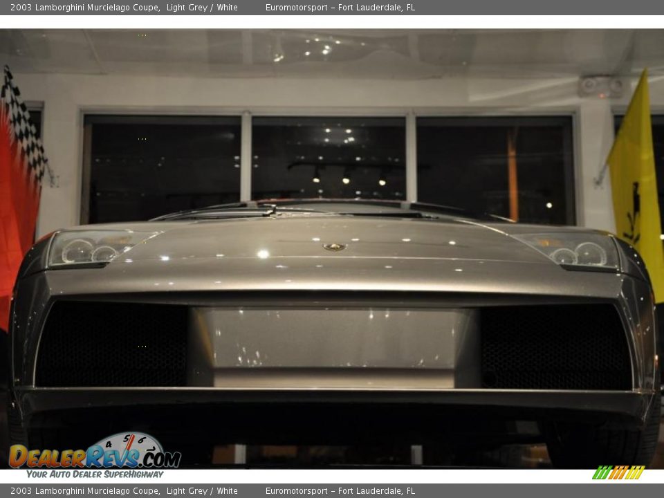 2003 Lamborghini Murcielago Coupe Light Grey / White Photo #30