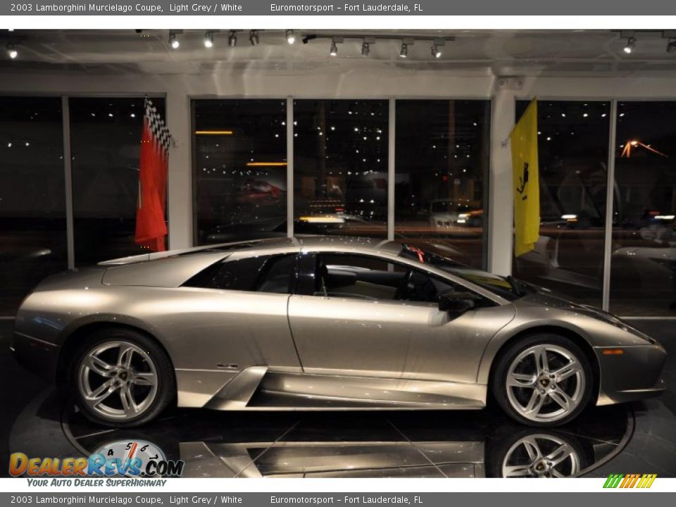 2003 Lamborghini Murcielago Coupe Light Grey / White Photo #31