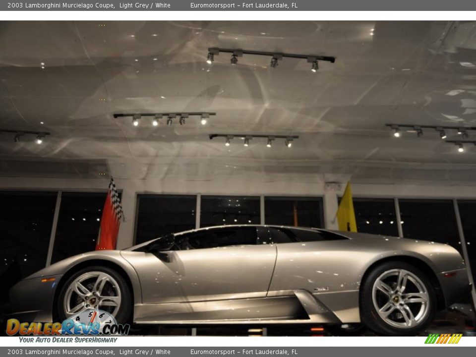 2003 Lamborghini Murcielago Coupe Light Grey / White Photo #32