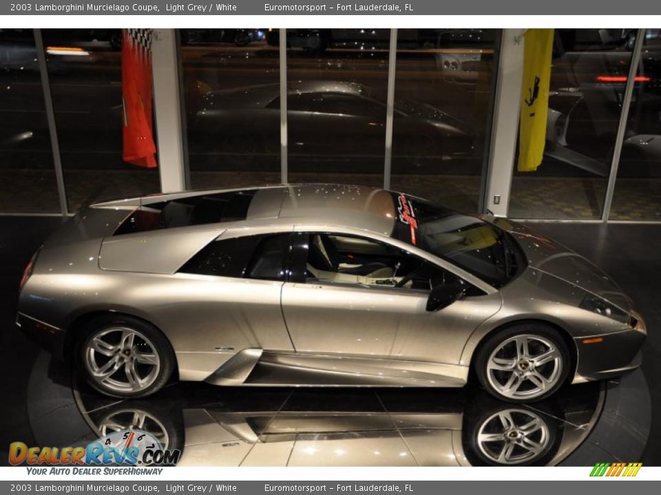 2003 Lamborghini Murcielago Coupe Light Grey / White Photo #39