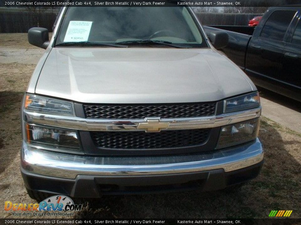 2006 Chevrolet Colorado LS Extended Cab 4x4 Silver Birch Metallic / Very Dark Pewter Photo #2
