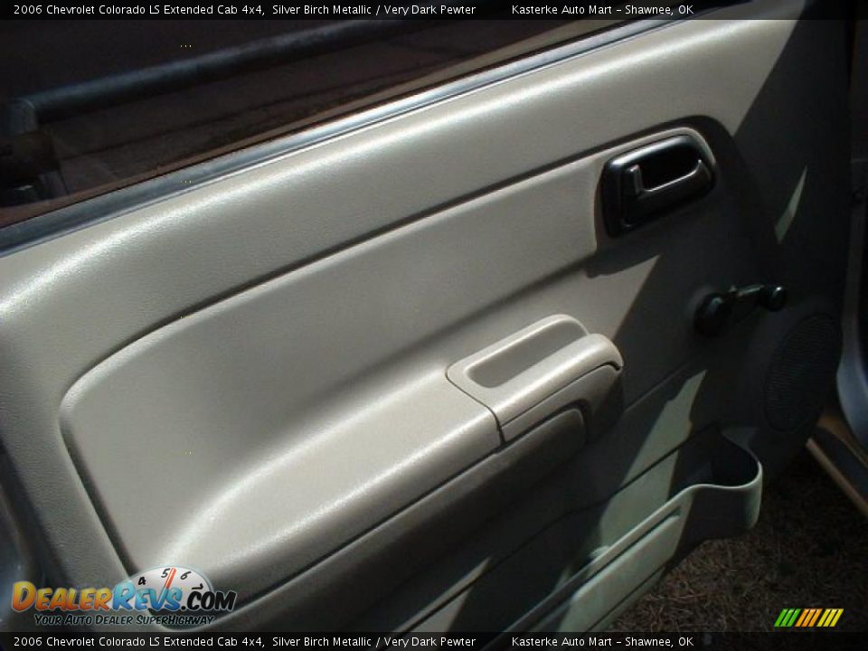 2006 Chevrolet Colorado LS Extended Cab 4x4 Silver Birch Metallic / Very Dark Pewter Photo #10